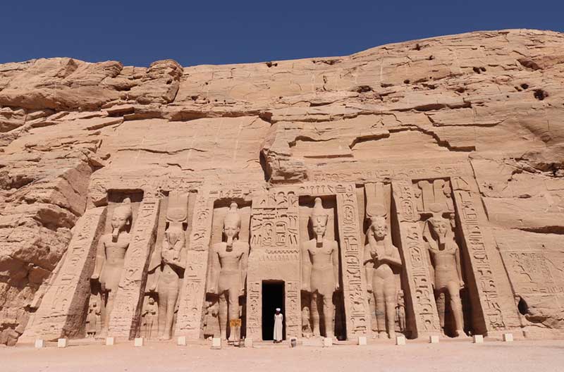 Temple-Nefertari-Abu-Simbel
