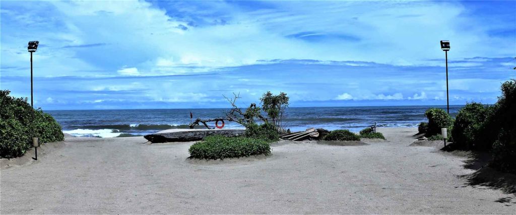 Jungle-Beach,-Kuchchaveli,-Trincomalee