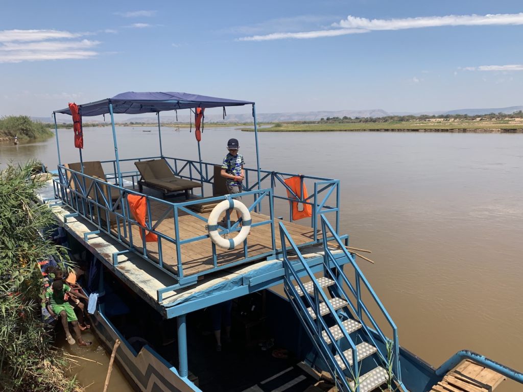 River Cruise, River Tsiribihina