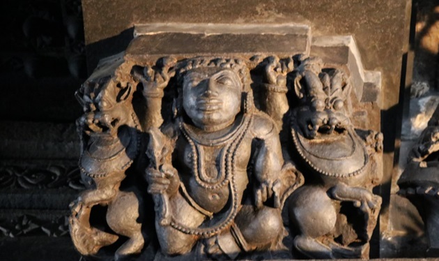 Baaravahakas at Chennakeshava Temple, Belur