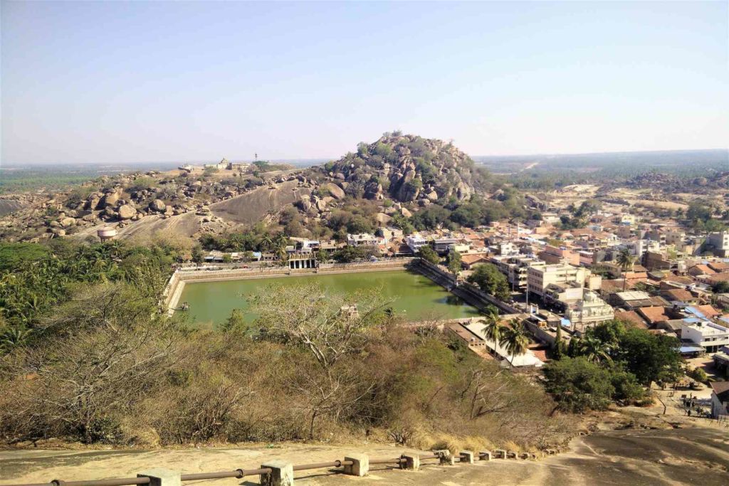 View of the pond in Shravanabelagola