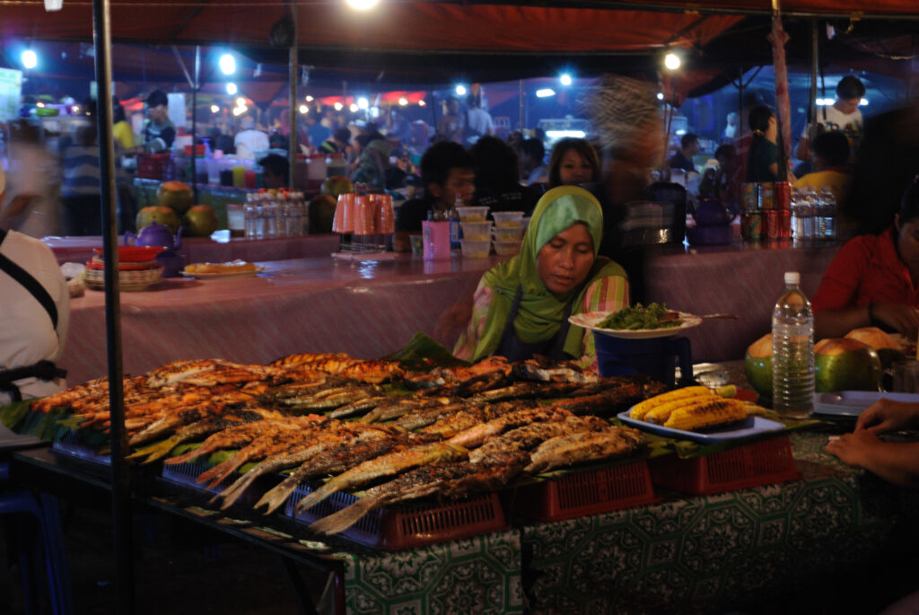 Borneo food - night market Kota Kinabalu