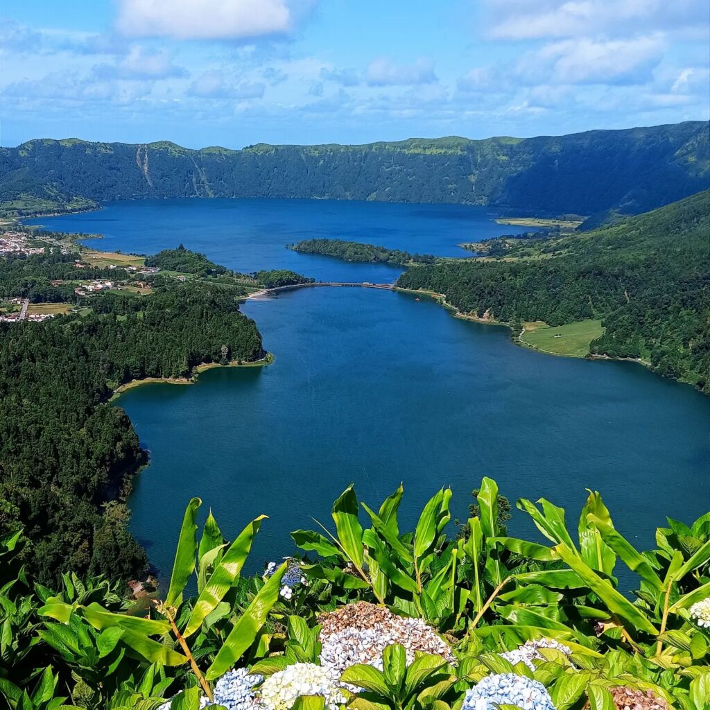 Twin lakes Sete Cidades Azores