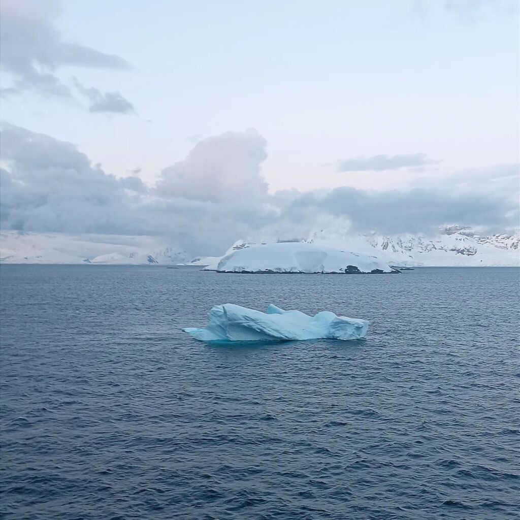 Antarctica Travelogue Antarctica Travelogue