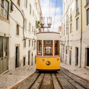 lisbon-8275994_1280